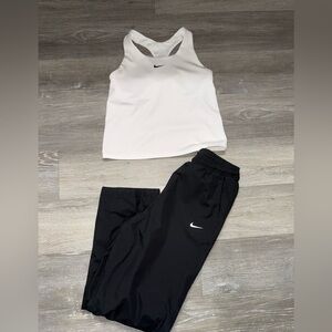 Nike set pants & tank size M/L for girls 👧